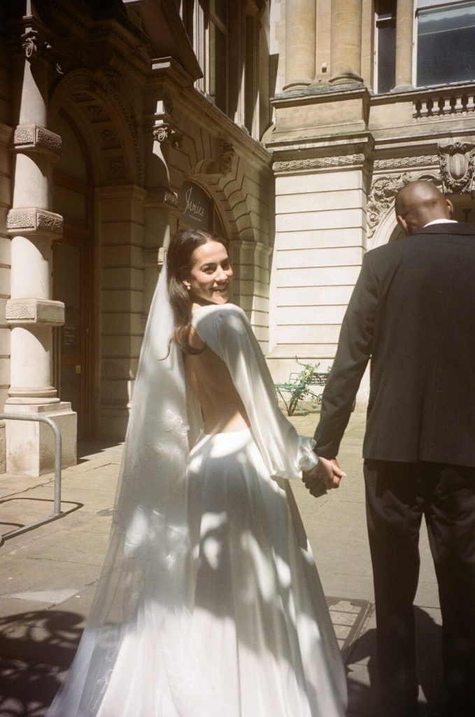 A minimalist and luxe London wedding editorial for Love Story Inspiration UK wedding blog