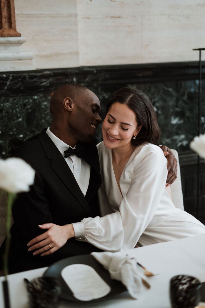 Minimal wedding inspiration | Faye Wilde Photography