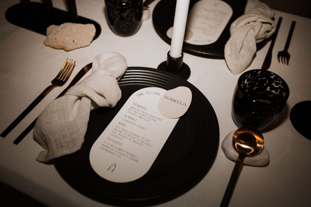 A minimalist and luxe London wedding editorial for Love Story Inspiration UK wedding blog