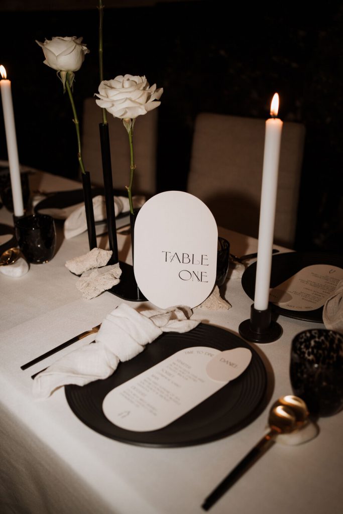 Minimal wedding inspiration | Faye Wilde Photography