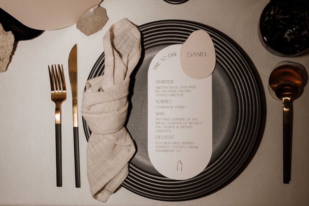 A minimalist and luxe London wedding editorial for Love Story Inspiration UK wedding blog
