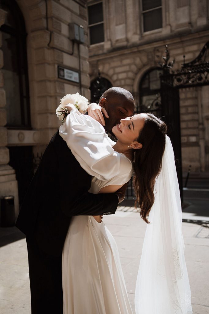 Minimal wedding inspiration | Faye Wilde Photography