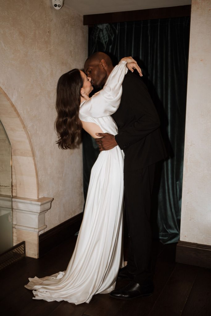 A minimalist and luxe London wedding editorial for Love Story Inspiration UK wedding blog