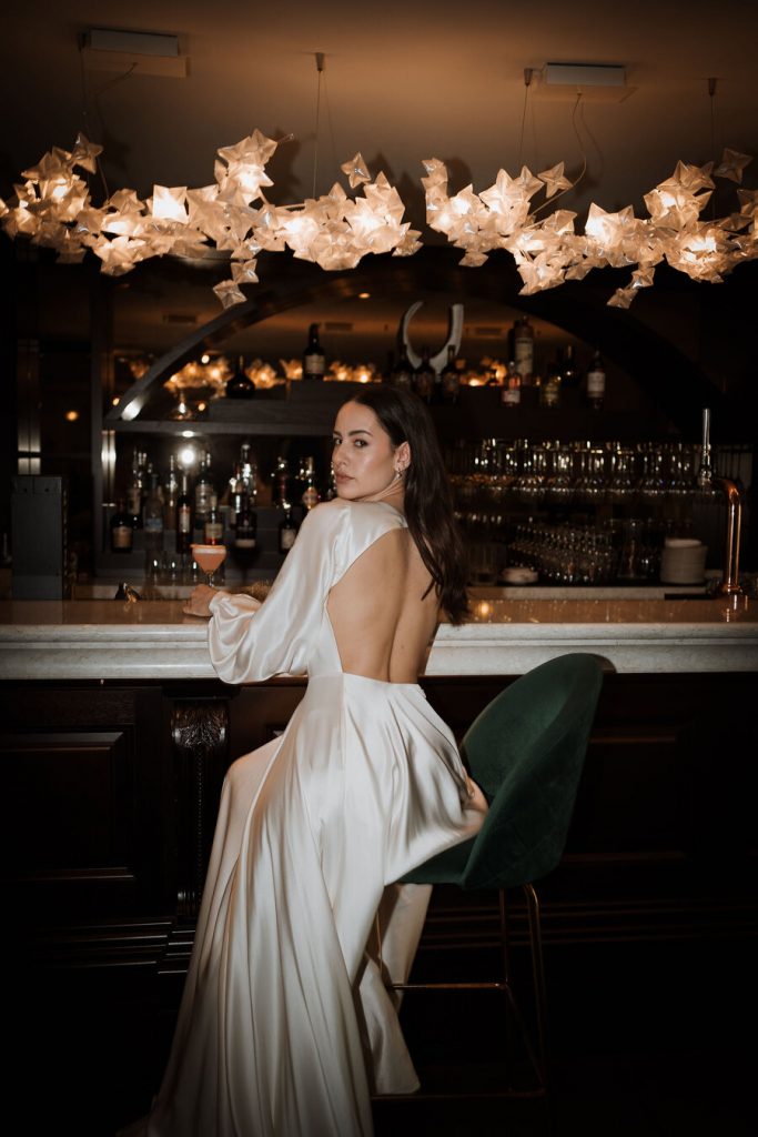 A minimalist and luxe London wedding editorial for Love Story Inspiration UK wedding blog