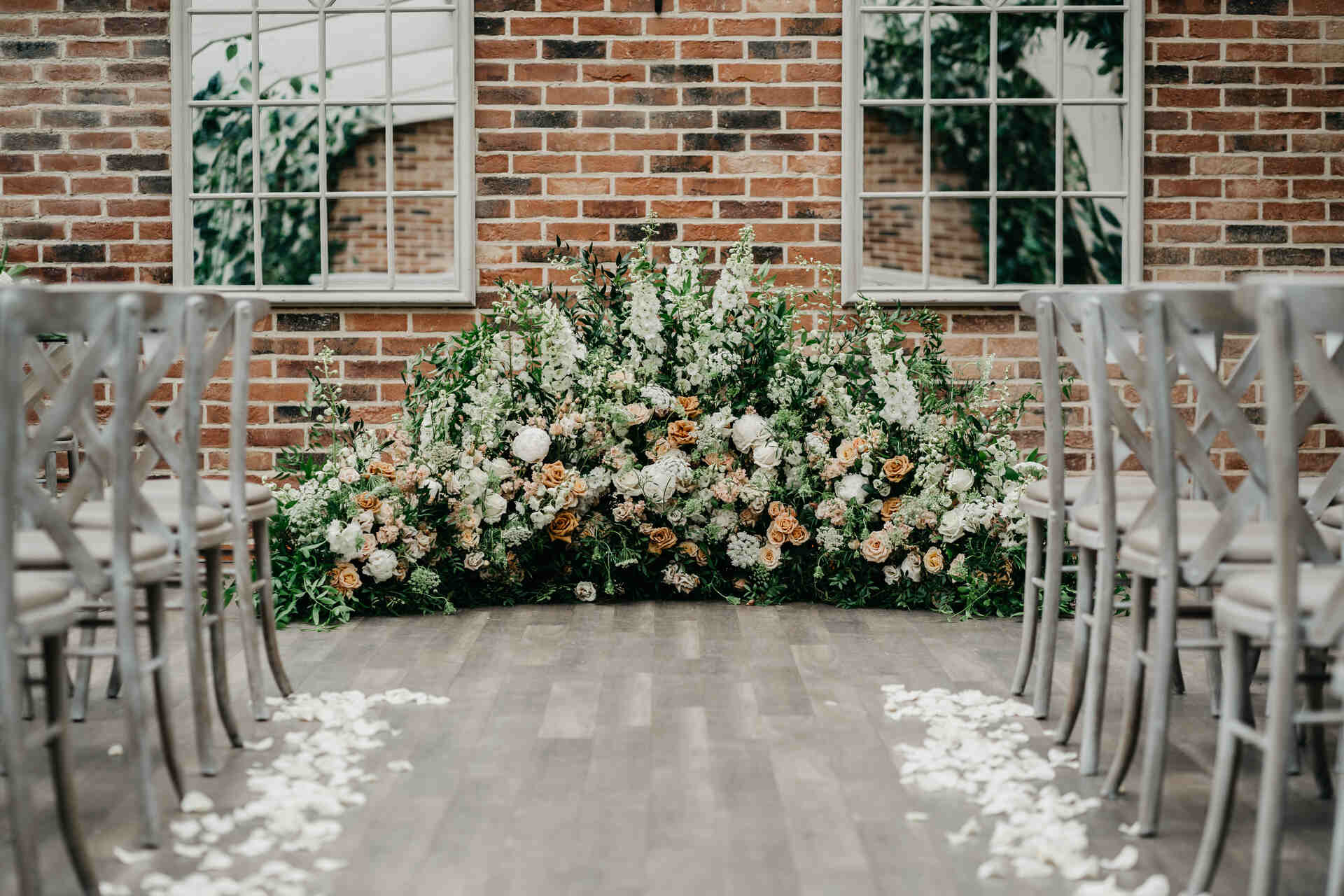 Floral ceremony scenes at Staffordshire's Foxtail Barns