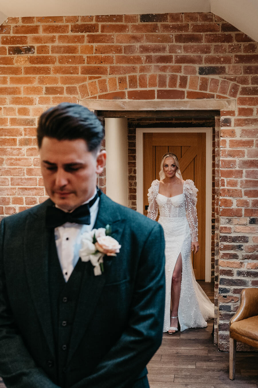 An emotional first look for Amelia and David