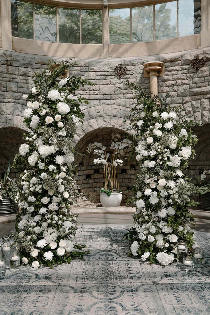 Minimalist monochrome styling for an elegantly luxe summer celebration at Tortworth Court