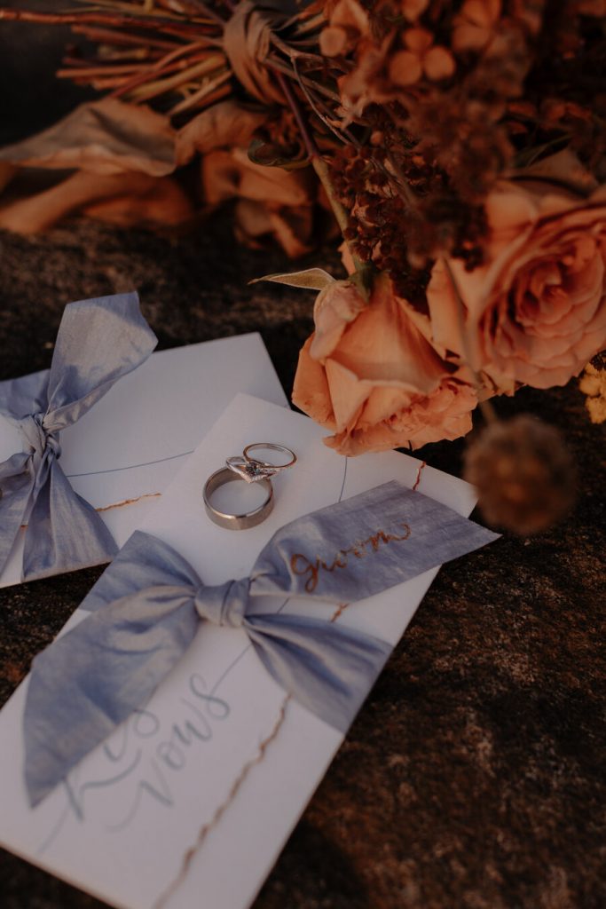 A celebrant-led ceremony with a meaningful handfasting moment | Helen Rose Photography