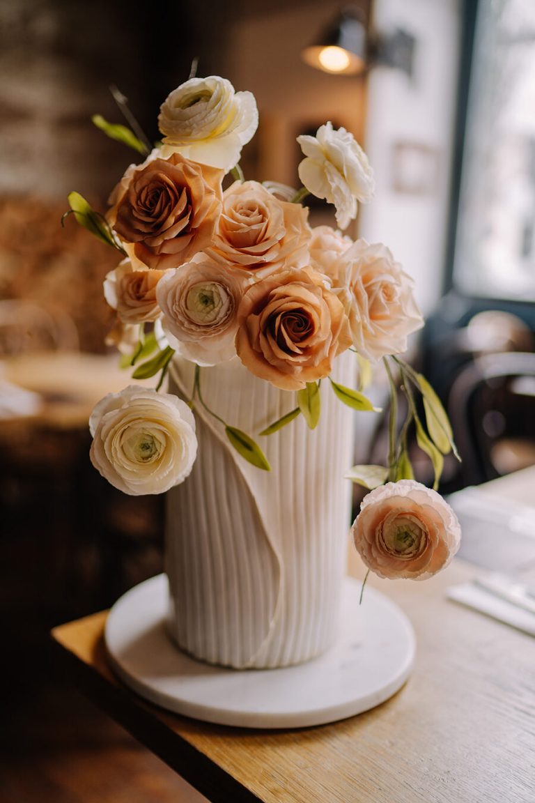 Valeria Dolci Cakes - a Love Story Inspiration recommended supplier