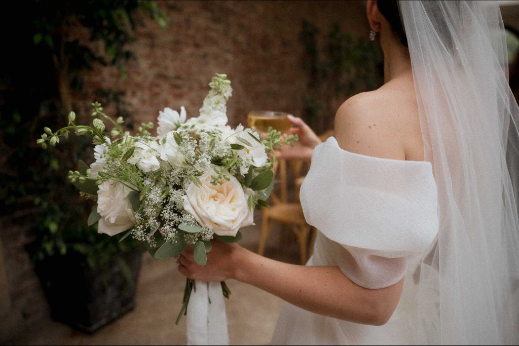 Lauren Knuckey Photography | Recommended Wedding Supplier on Love Story Inspirationen Knuckey Photography | Recommended Wedding Supplier on Love Story Inspiration