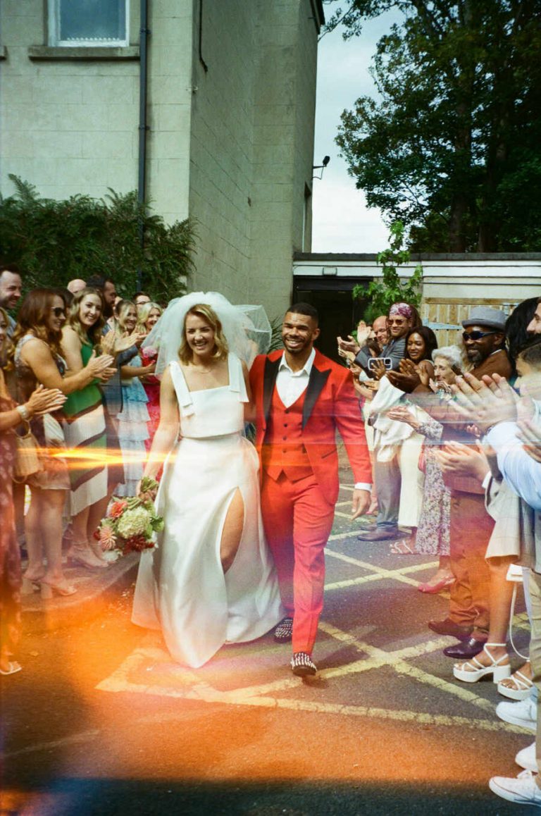 A summer garden party wedding | Faye Wilde Photography