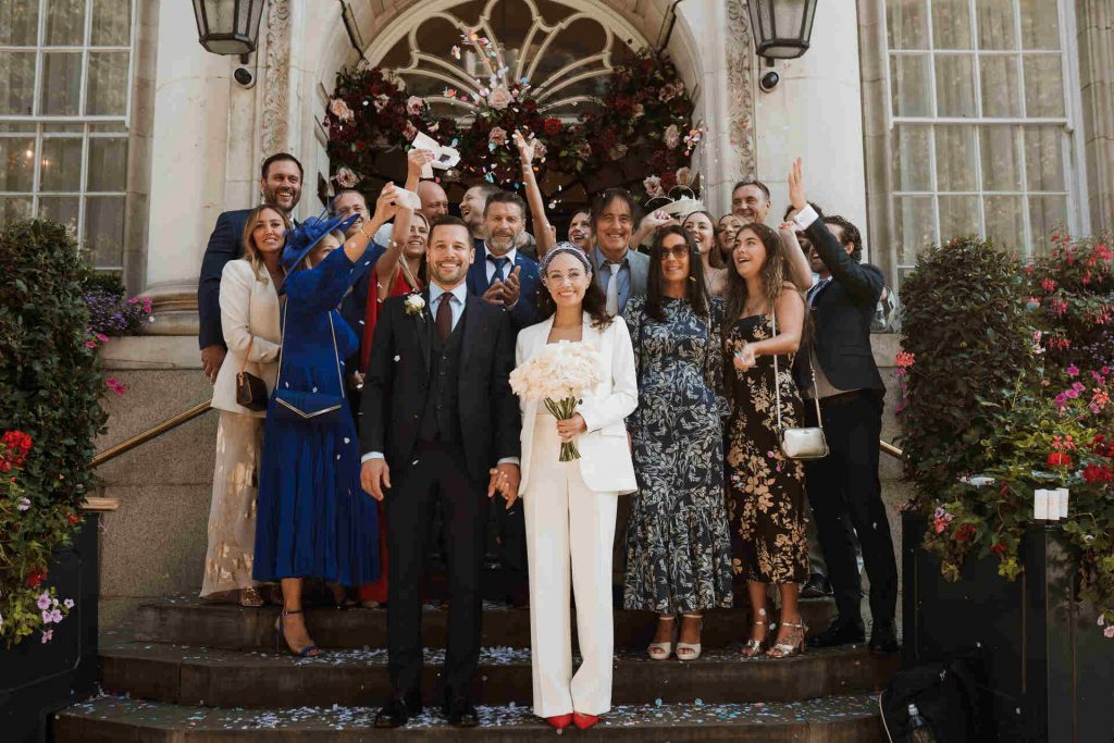 An intimate city wedding at Chelsea Town Hall