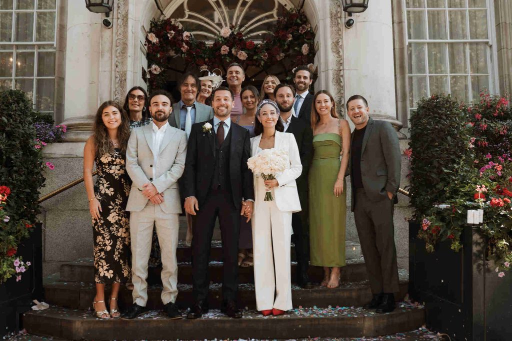 An intimate city wedding at Chelsea Town Hall
