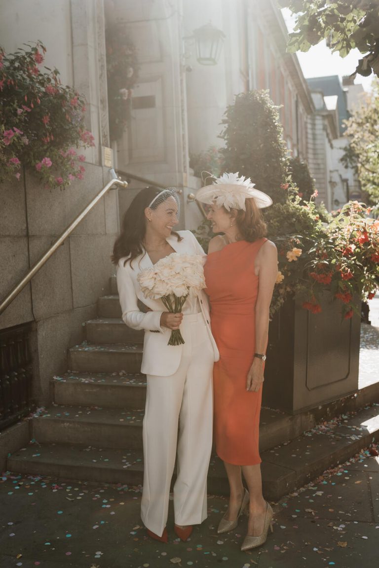 Chelsea Town Hall wedding with Lauren and Joe captured by Faye Wilde Photography
