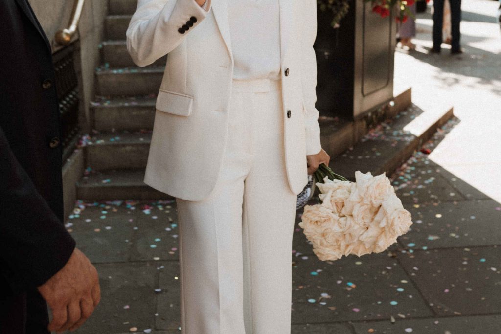 An intimate city wedding at Chelsea Town Hall