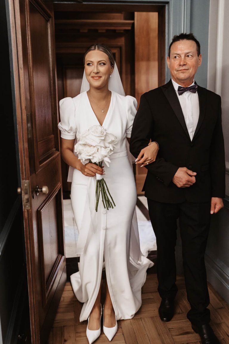 An elegant summer city wedding at Pavilion Club Knightsbridge and a bride in BON BRIDÉ