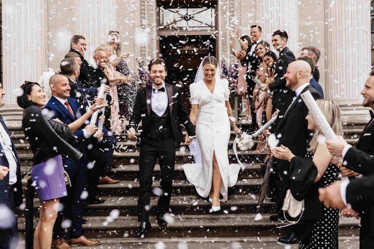 An elegant summer city wedding at Pavilion Club Knightsbridge and a bride in BON BRIDÉ