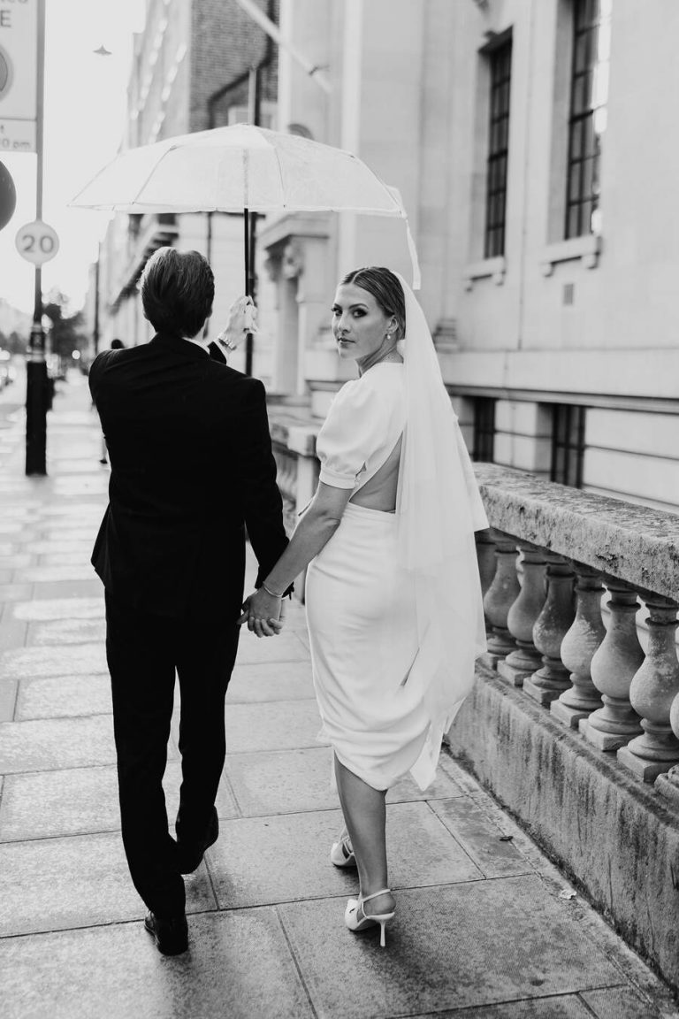 An elegant summer city wedding at Pavilion Club Knightsbridge and a bride in BON BRIDÉ
