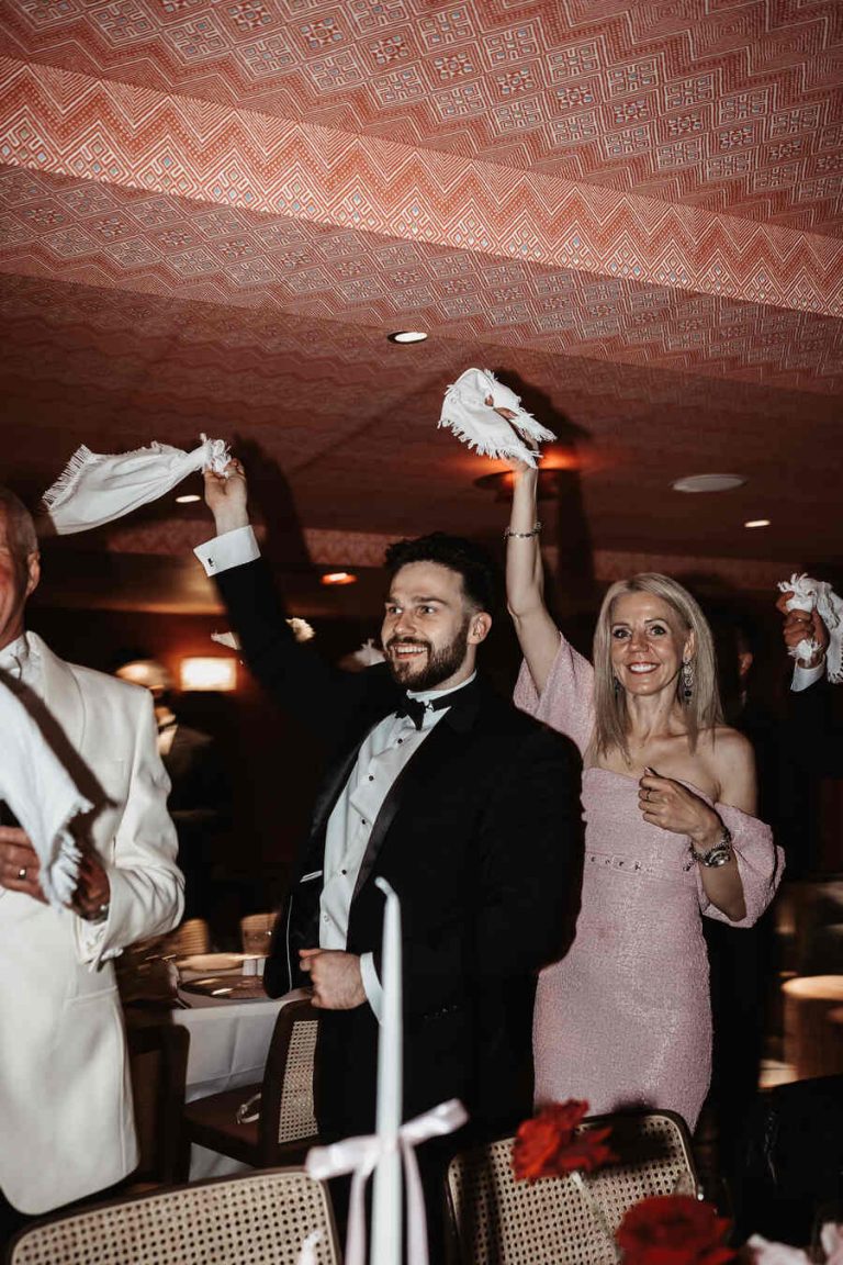 An elegant summer city wedding at Pavilion Club Knightsbridge and a bride in BON BRIDÉ