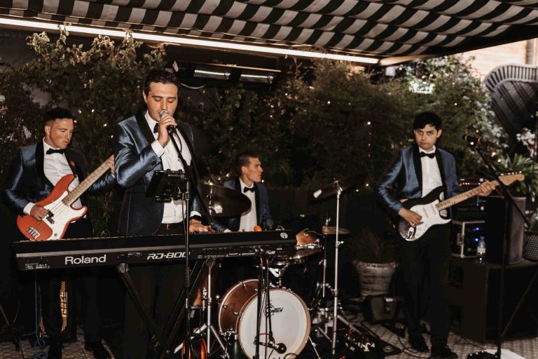 An elegant summer city wedding at Pavilion Club Knightsbridge and a bride in BON BRIDÉ
