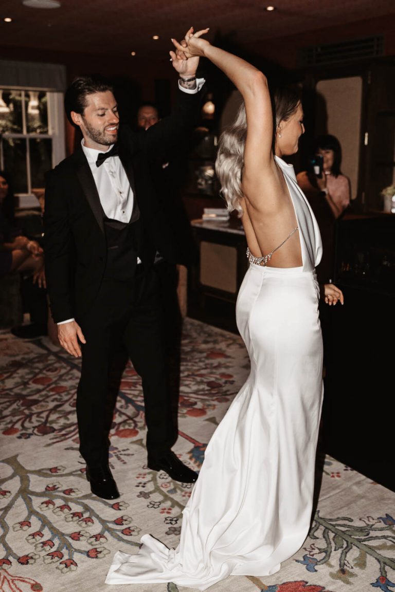 An elegant summer city wedding at Pavilion Club Knightsbridge and a bride in BON BRIDÉ