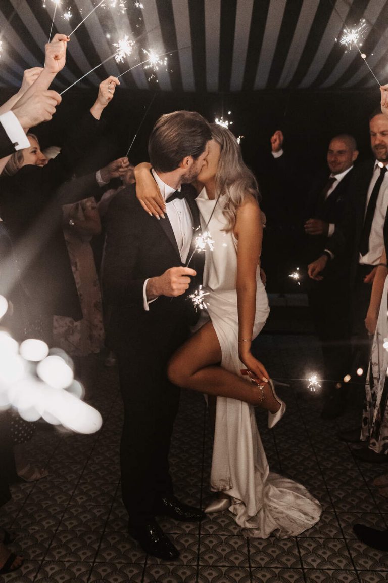 An elegant summer city wedding at Pavilion Club Knightsbridge and a bride in BON BRIDÉ