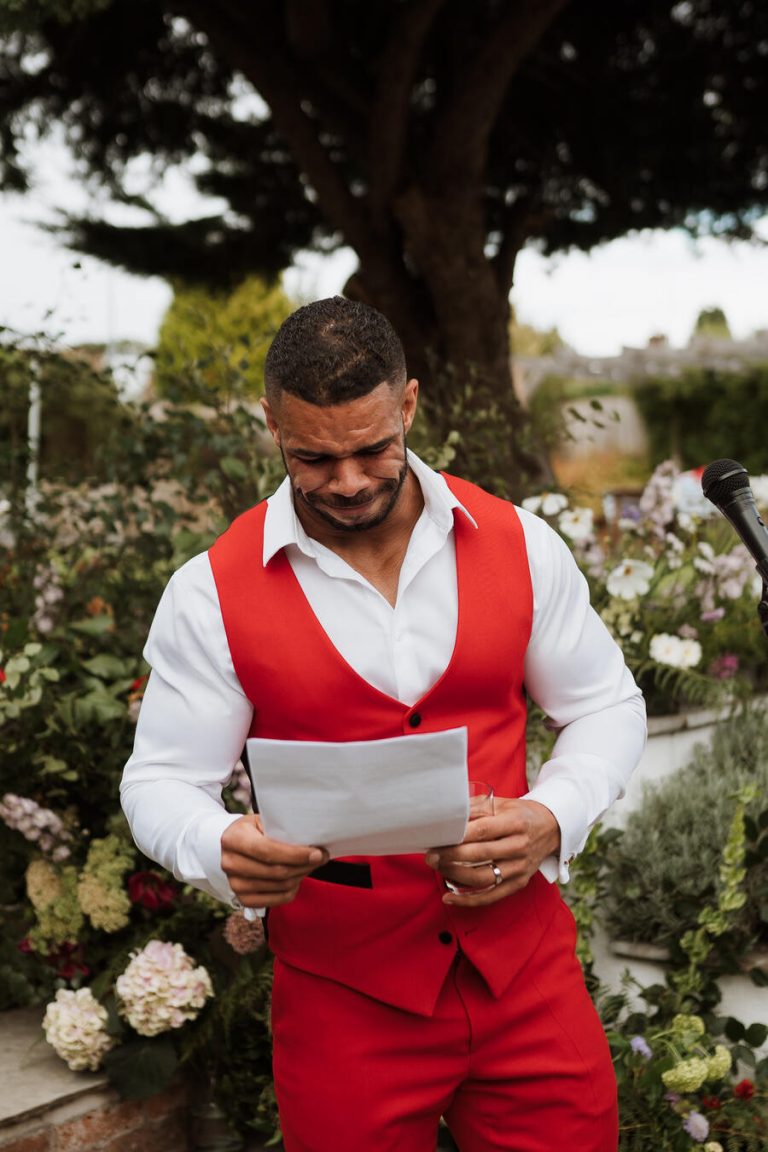 A summer garden party wedding | Faye Wilde Photography