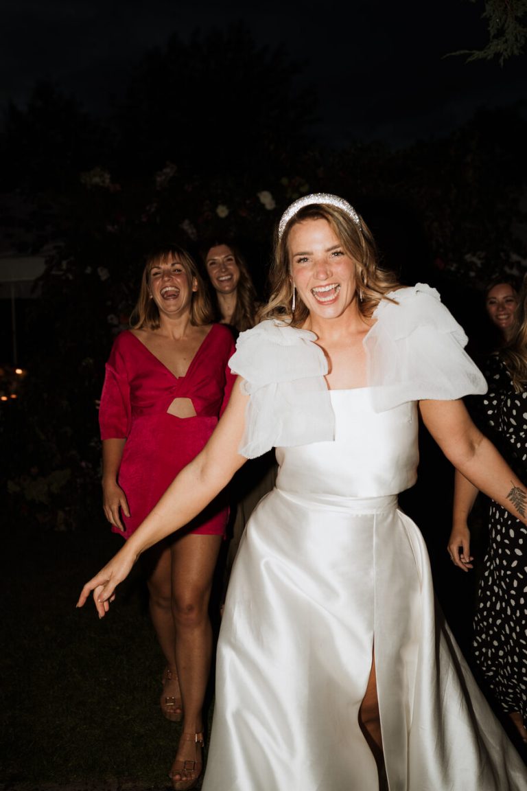 A summer garden party wedding | Faye Wilde Photography