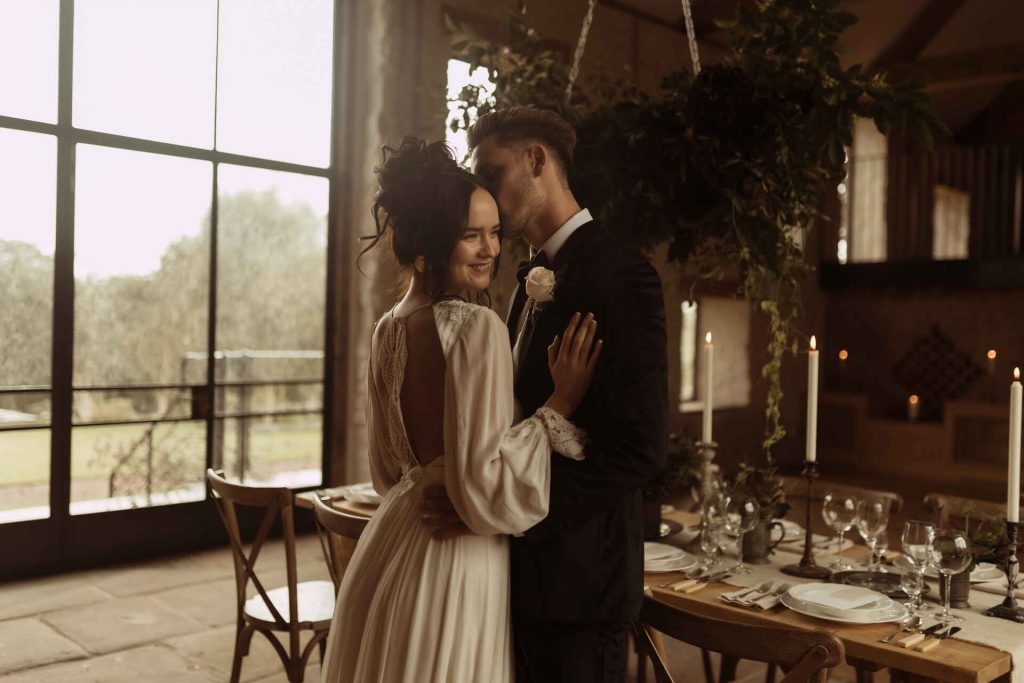 A dreamily romantic wedding editorial at Monmouthshire's Llantilio House
