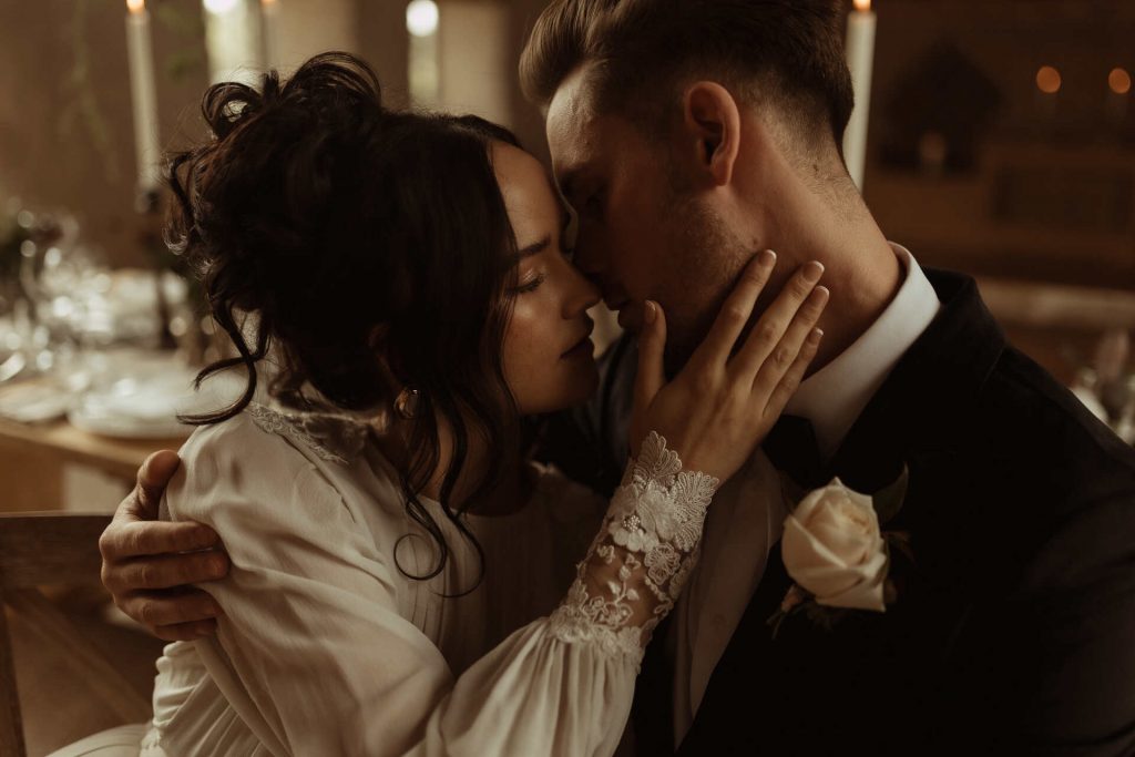 A dreamily romantic wedding editorial at Monmouthshire's Llantilio House