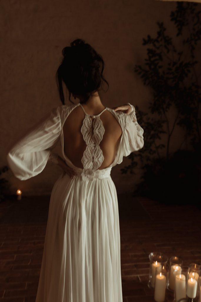 A dreamily romantic wedding editorial at Monmouthshire's Llantilio House