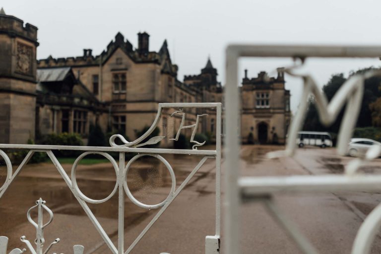 A countryside wedding with an elegant Autumnal palette