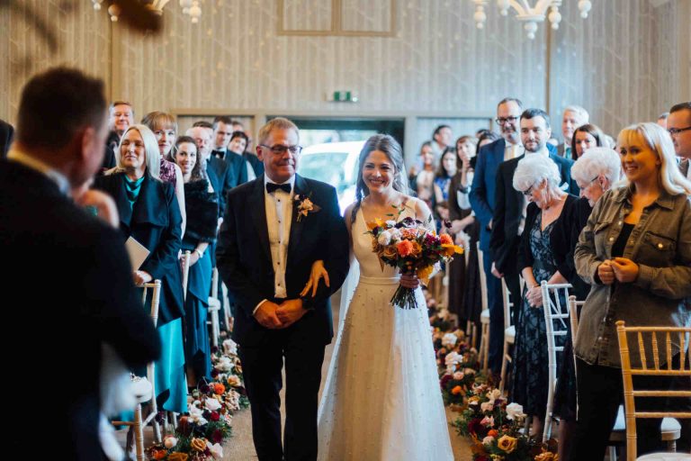 An elegant Autumnal wedding at Hampton Manor