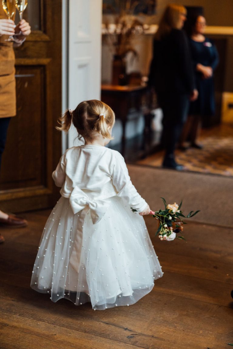 An elegant Autumnal wedding at Hampton Manor