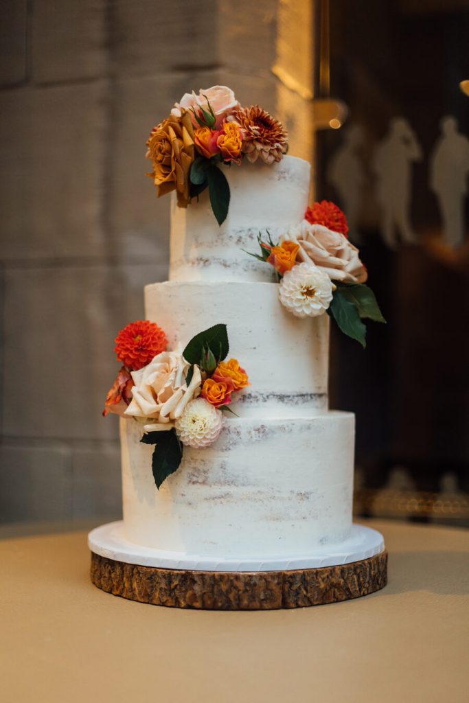 An elegant Autumnal wedding at Hampton Manor