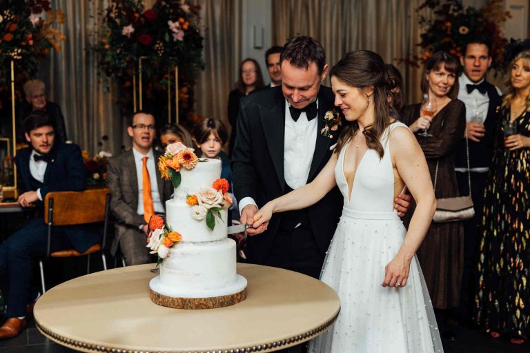 An elegant Autumnal wedding at Hampton Manor