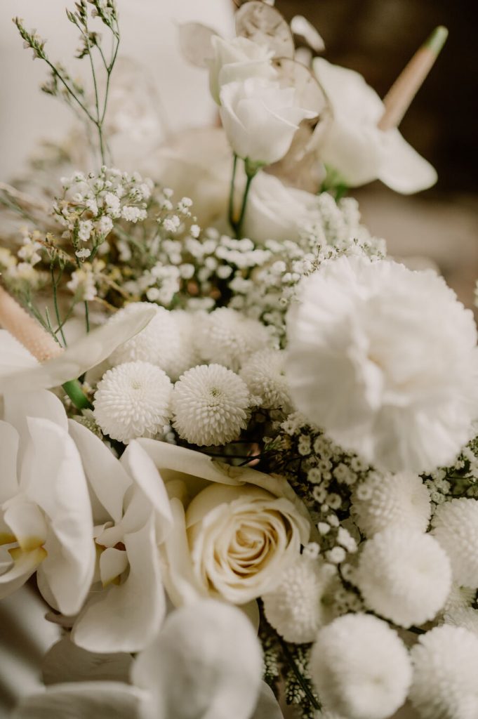 Elegant all white wedding inspiration for the modern bride at Gloucestershire's historic Blackfriars Priory