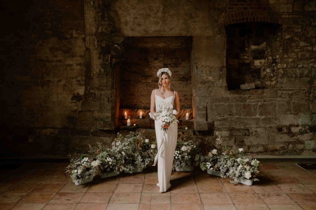 Elegant all white wedding inspiration for the modern bride at Gloucestershire's historic Blackfriars Priory
