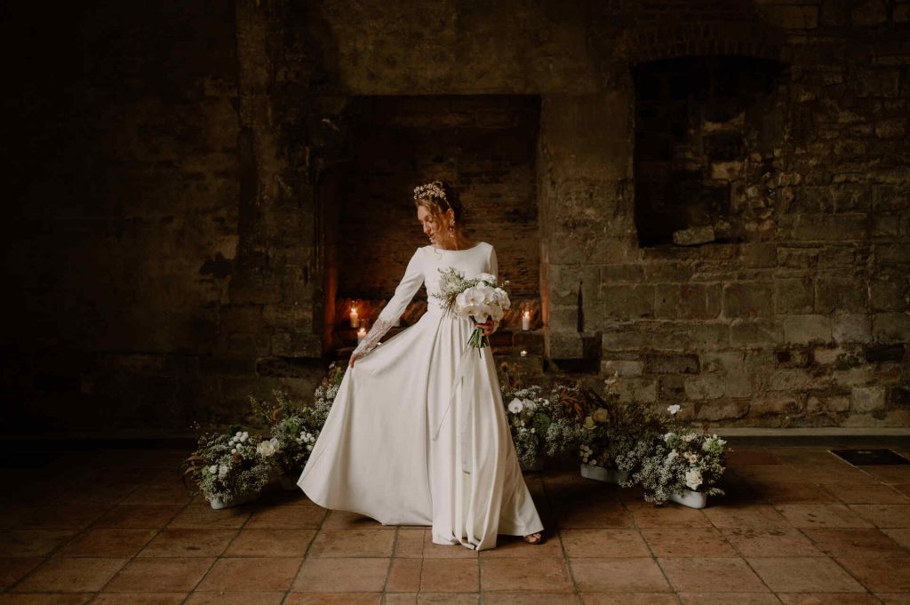 Elegant all white wedding inspiration for the modern bride at Gloucestershire's historic Blackfriars Priory