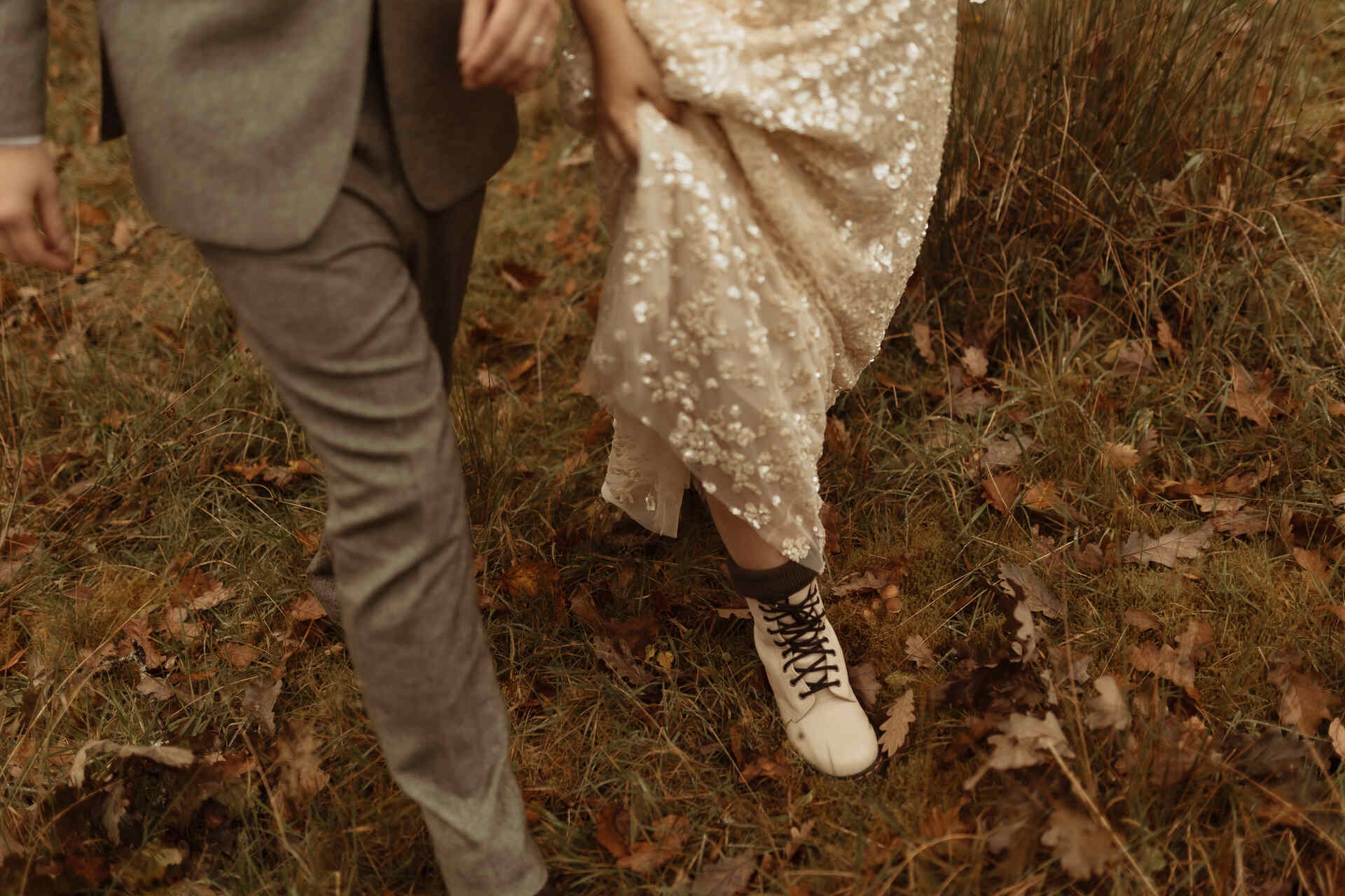 A small Autumnal wedding in The Lakes for Ash + Tom | Captured by Esme Whiteside Photography