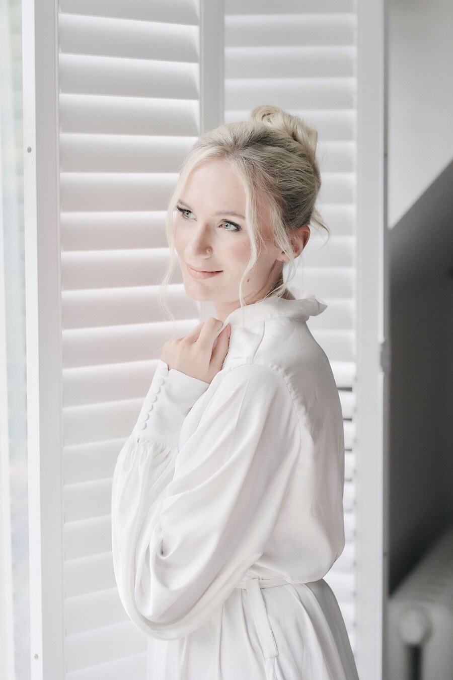 Spring time English countryside wedding inspiration with a pastel palette