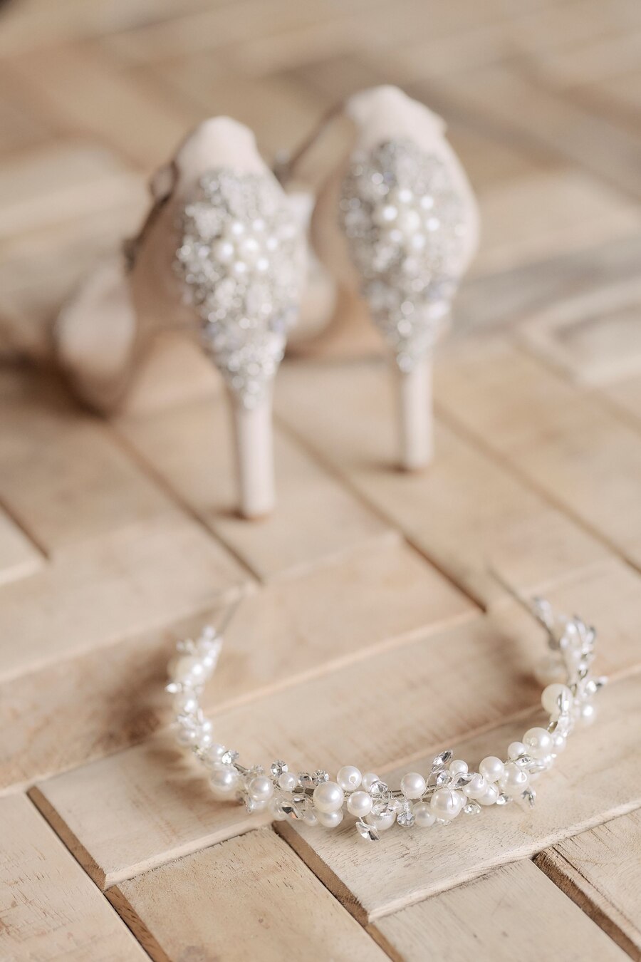 Spring time English countryside wedding inspiration with a pastel palette