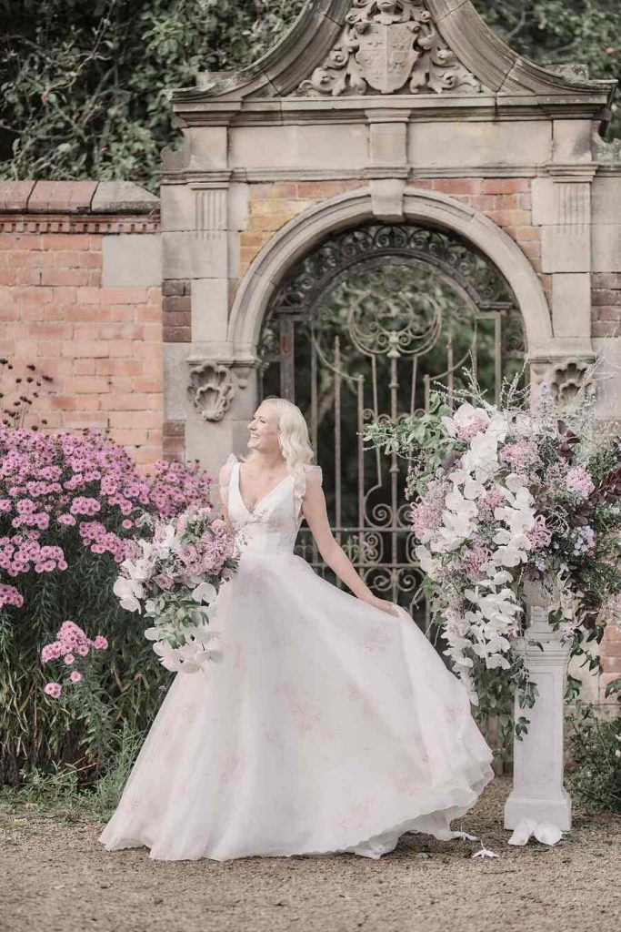 Love Story Inspiration - UK wedding blog and wedding supplier directory
