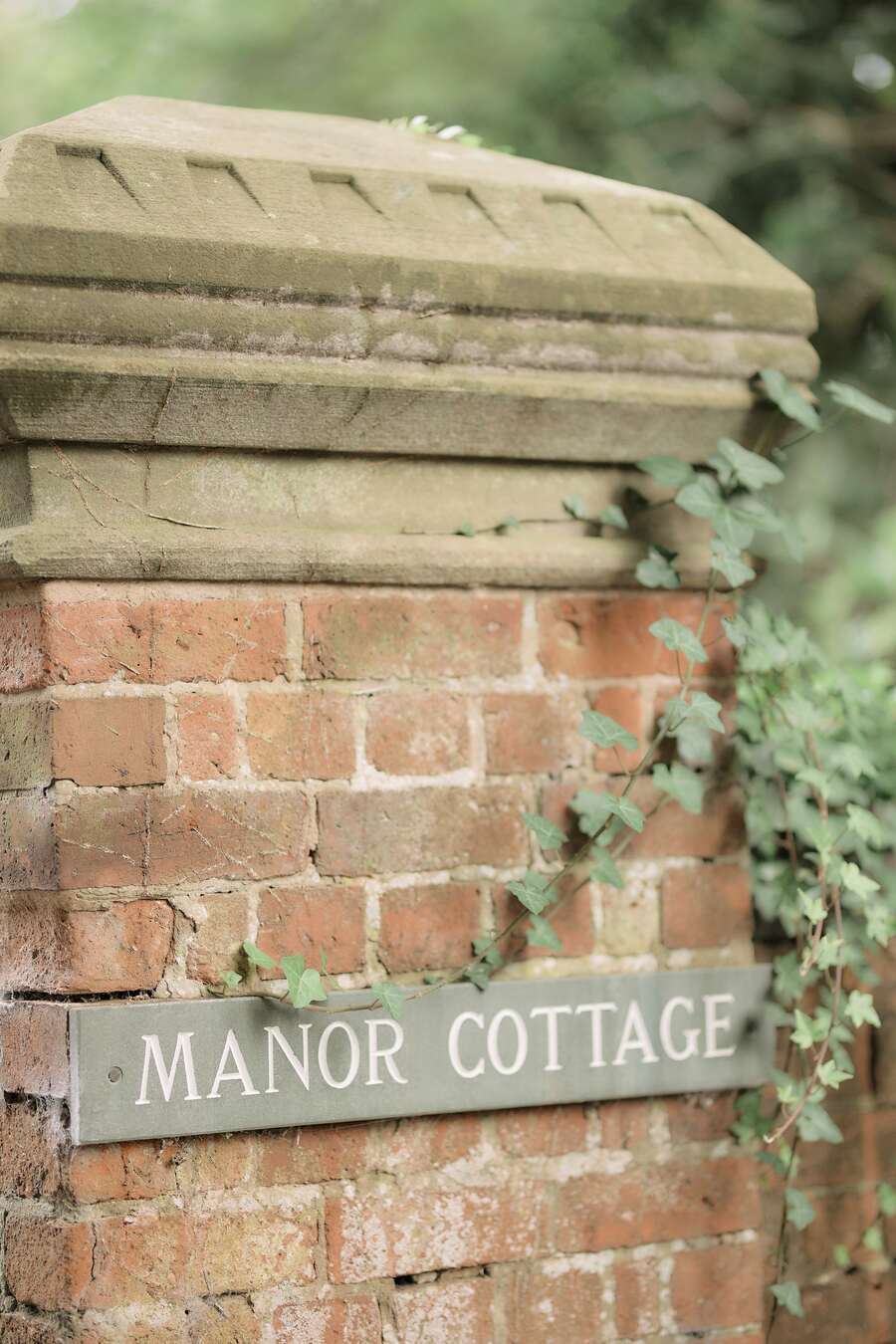 Spring time English countryside wedding inspiration with a pastel palette