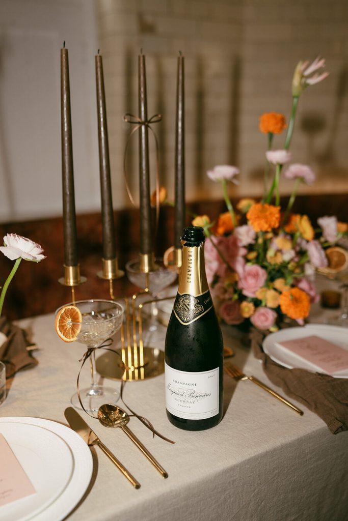 Colourful wedding scenes at an intimate London wedding with a playful Spring palette | Lynn Shapiro Photography