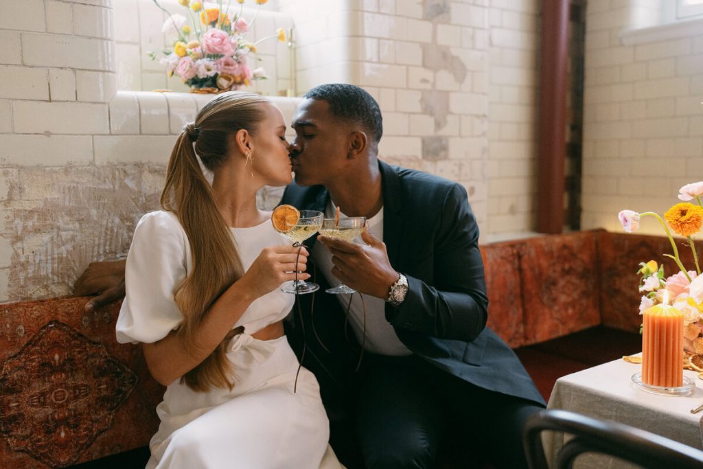 Colourful wedding scenes at an intimate London wedding with a playful Spring palette | Lynn Shapiro Photography