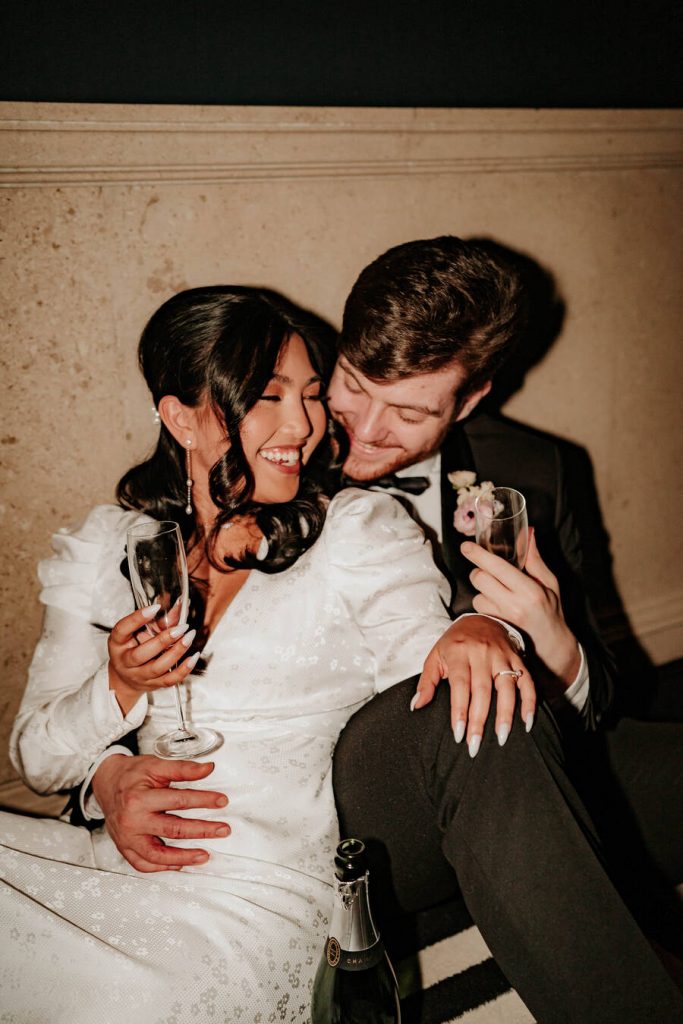 A chic, romantic Edinburgh elopement | A modern Love Story
