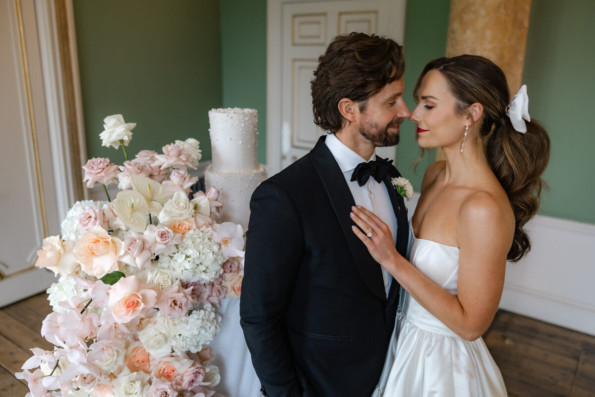 Modern wedding inspiration with an elegant spring palette of blush pinks, creams and hints of peach