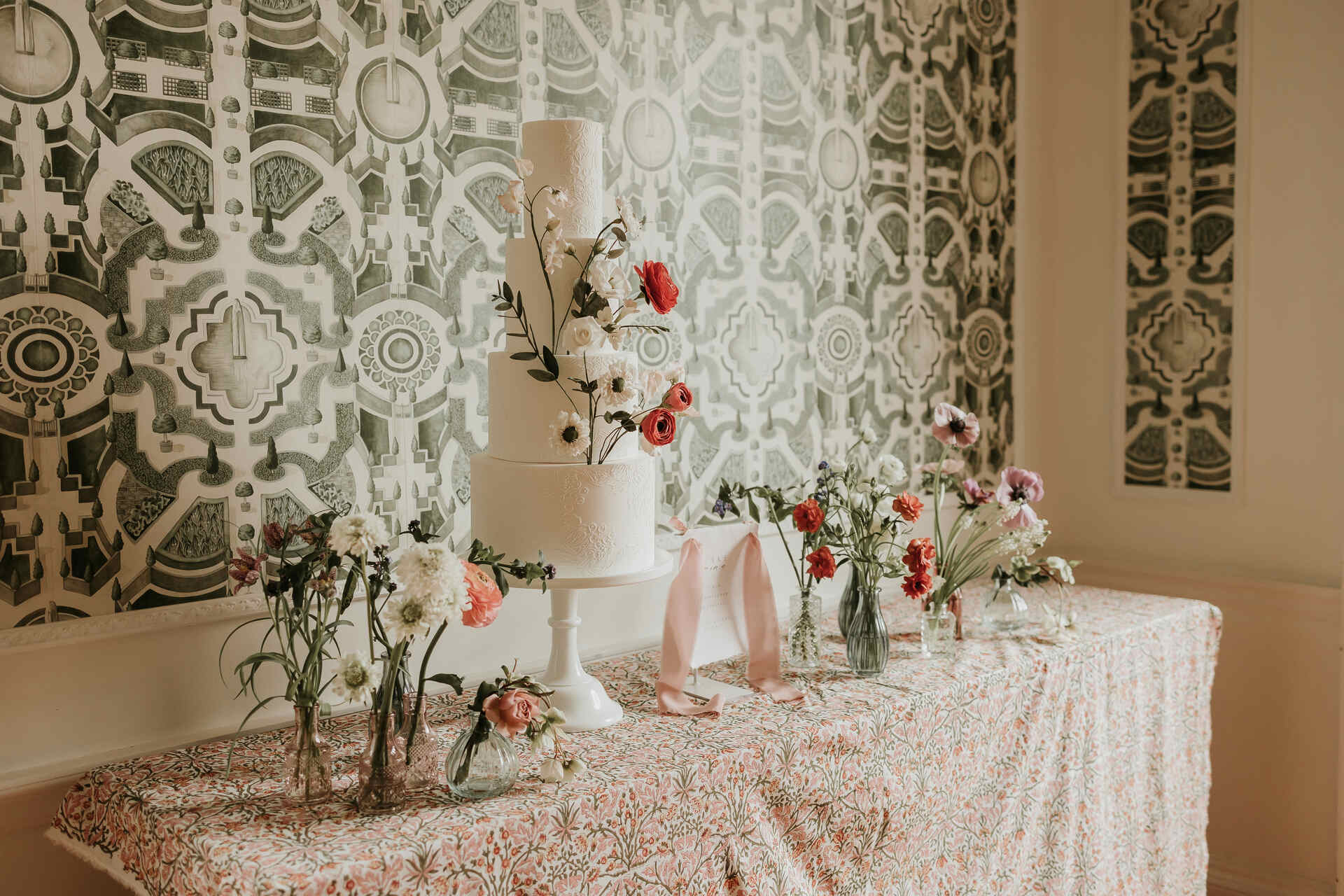 Love Story Inspiration - UK wedding blog and wedding supplier directory