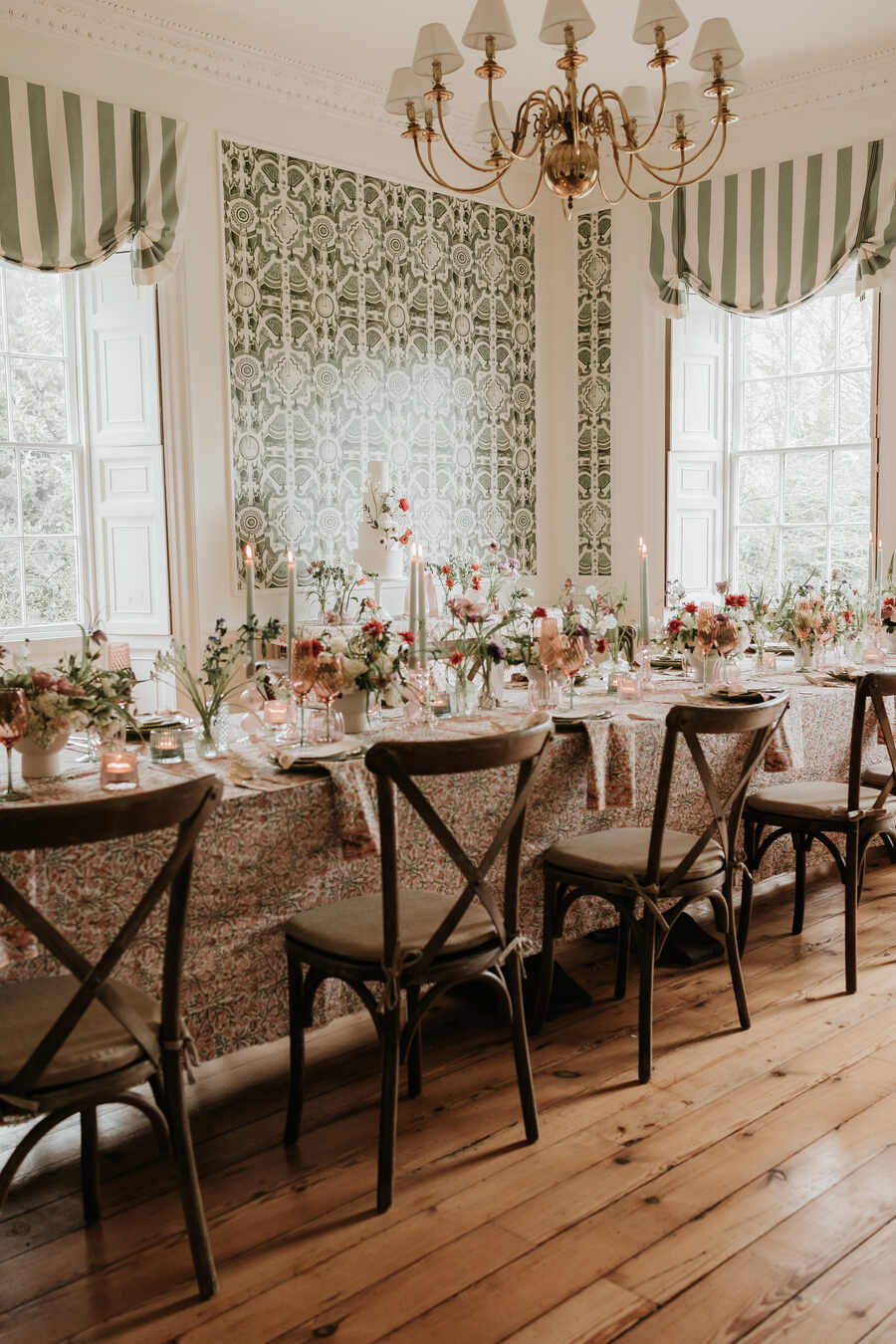 Love Story Inspiration - UK wedding blog and wedding supplier directory hall-Black tie-Luxury wedding-168